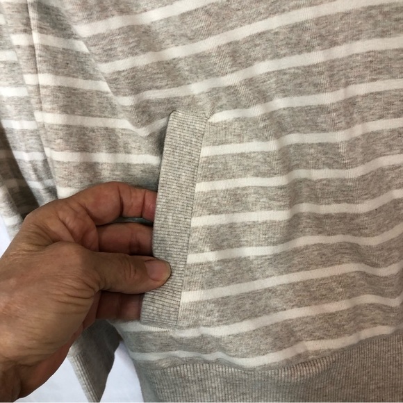 Banana Republic Women’s Top Shawl Collar Front Pockets Stripes Neutral - Picture 4 of 9